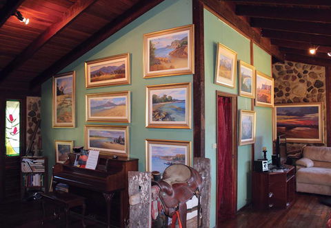 Rossiters’ Paintings - Holiday Adelaide 2