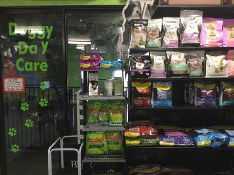 Pets Wonderland - Holiday Adelaide 0