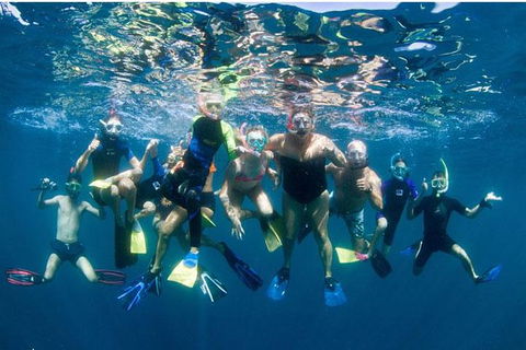 VIP Luxury Chartered Escapes, Exploring The Reef At Your Own Pace - Holiday Adelaide 1