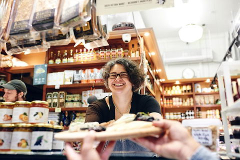 Queen Victoria Market Ultimate Foodie Tour - Holiday Adelaide 13