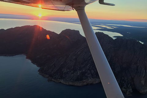 Freycinet Peninsula Or Wineglass Bay Scenic Flight - Holiday Adelaide 1