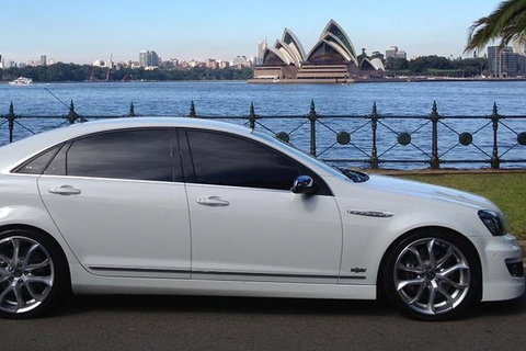 Limo From Airlie Beach To Proserpine Airport - Holiday Adelaide 1