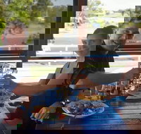 Queensland Country Pub Crawl by Helicopter