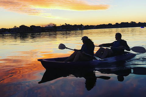 Surfers Paradise Sunset Kayak Tour - Holiday Adelaide 1