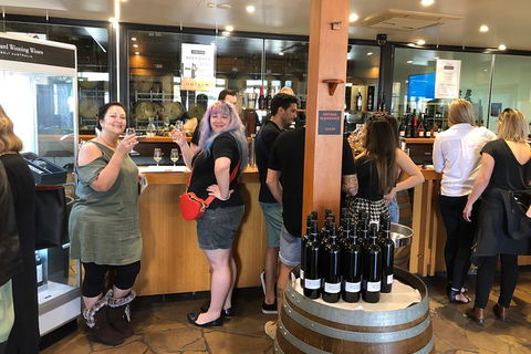 Sirromet Winery All Inclusive Lunch @ Lurleens, Tour, Tastings And Transfers - Holiday Adelaide 7