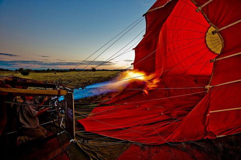 Early Morning Ballooning In Alice Springs - Holiday Adelaide 5