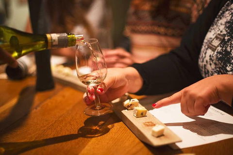 Hunter Valley Private Tour Including Wine, Chocolate, Cheese, Vodka, Gin Tasting - Holiday Adelaide 2