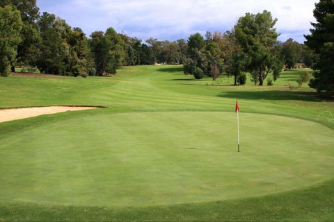 Commercial Golf Course - Holiday Adelaide 1
