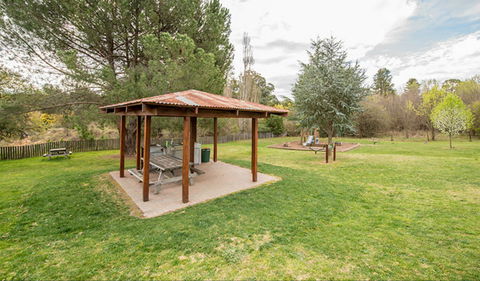 Bill Lyle Reserve Picnic Area - Holiday Adelaide 0