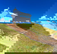 Tacking Point Lighthouse - Holiday Adelaide