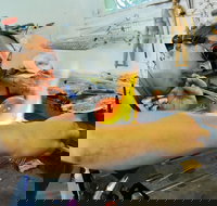 Alan Ussher Glassblowing Studio - Holiday Adelaide