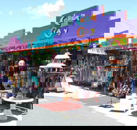 Colour Me Crazy - Holiday Adelaide