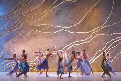 Geelong Arts Centre - Holiday Adelaide 0