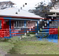 Montague Art and Craft Society  Glasshouse Rocks Road - Holiday Adelaide