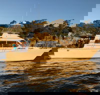 Cruising the  Swan River in at Sunset with Boutique Cruise - Holiday Adelaide