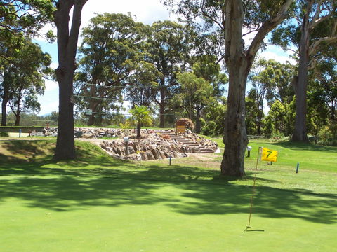 Frederickton Golf Club - Holiday Adelaide 0