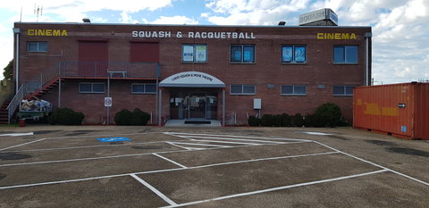 Lakes Squash And Movie Theatre - Holiday Adelaide 0