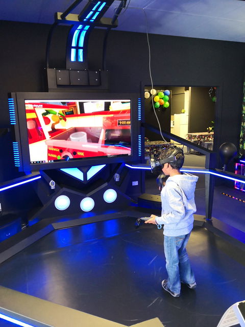 VR Canberra - Holiday Adelaide 0