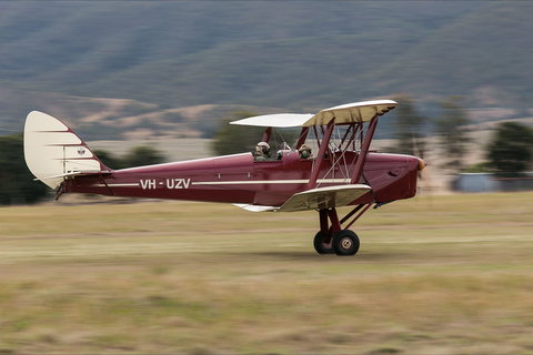 Watts Bridge Memorial Airfield - Holiday Adelaide 0