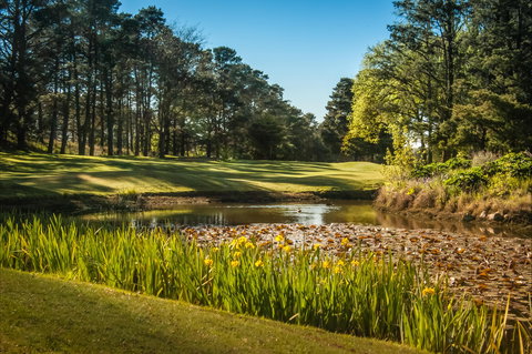 Yowani Country Club Incorporated - Holiday Adelaide 2