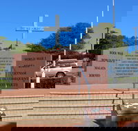 Port Lincoln War Memorial - Holiday Adelaide