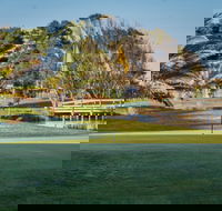 South Lakes Golf Club - Holiday Adelaide