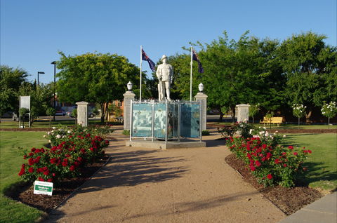 WW1 Memorial Park - Holiday Adelaide 0