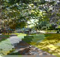 Millennium Esplanade and Tannum Sands Beach - Holiday Adelaide