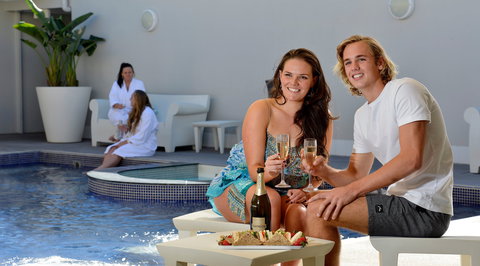 Moree Artesian Wellness Centre - Holiday Adelaide 1