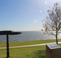 The Donald Campbell Obelisk - Holiday Adelaide