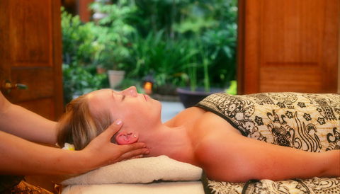 Ikatan Day Spa Noosa - Holiday Adelaide 0