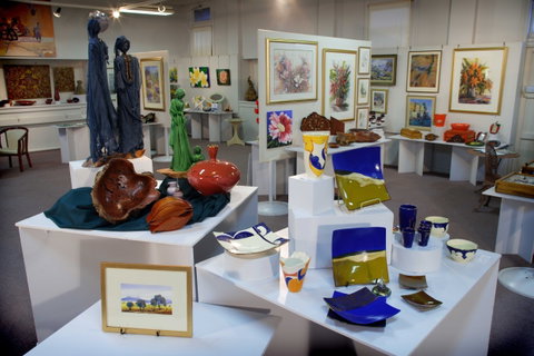 Inverell Art  Gallery - Holiday Adelaide 1