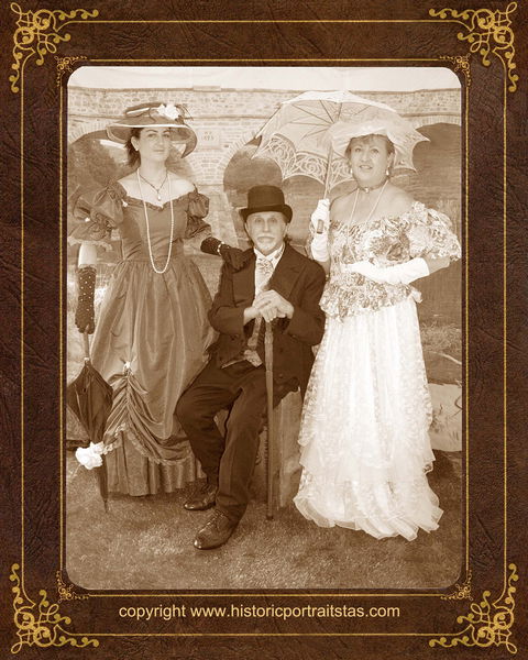 Olde Time Portraits - Holiday Adelaide 1