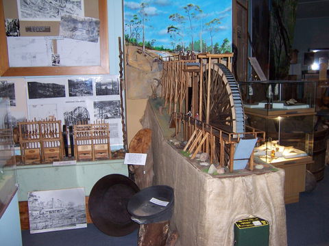 St Helens History Room - Holiday Adelaide 1