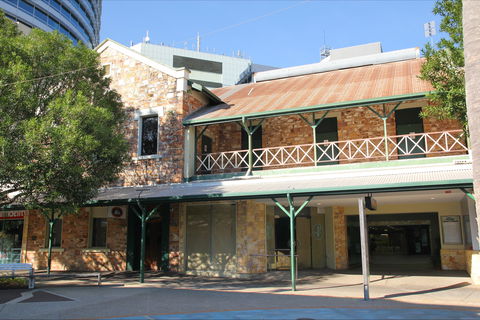 Victoria Hotel (the Vic), Darwin - Holiday Adelaide 0