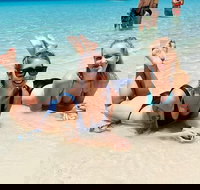 Full-Day Whitsunday Tour Whitehaven Beach and Hill Inlet with BBQ