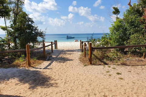 Whitehaven Beach Camping - Holiday Adelaide 6