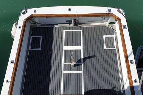 Full Day Whitsunday Reef Fishing Charter Boat - Holiday Adelaide 8