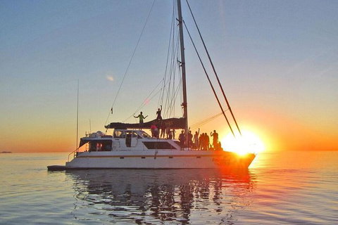 2Day 2Night Sail, Snorkel & SUP Adventure Whitsundays Double - Holiday Adelaide 13