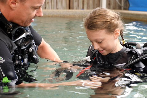 Scuba Kids- Padi Bubblemaker Course - Holiday Adelaide 1