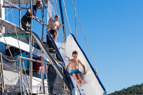 Day Sail The Whitsunday Islands On Atlantic Clipper From Airlie Beach - Holiday Adelaide 7
