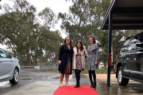Adelaide Hills Wineries & Hahndorf - Holiday Adelaide 5