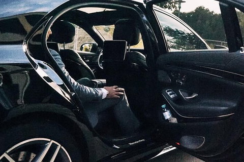 Arrival Private Transfers: Adelaide Airport ADL To Adelaide In Business Car - Holiday Adelaide 4