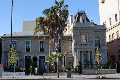 Arrival Private Transfers: Adelaide Airport ADL To Adelaide In Business Car - Holiday Adelaide 3