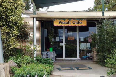 Day Tour Of Yarra Valley Puffing Billy And Rayners Orchard - Holiday Adelaide 38