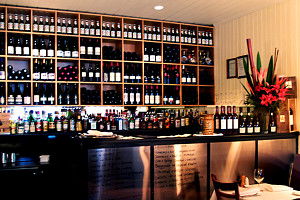 Restaurant Sud - Holiday Adelaide 0