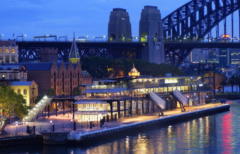 Cruise Bar - Holiday Adelaide 0