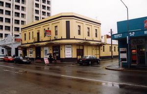 Lord Raglan Hotel