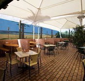 Kirra Beach Hotel - Holiday Adelaide