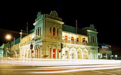 GPO Hotel - Holiday Adelaide 0